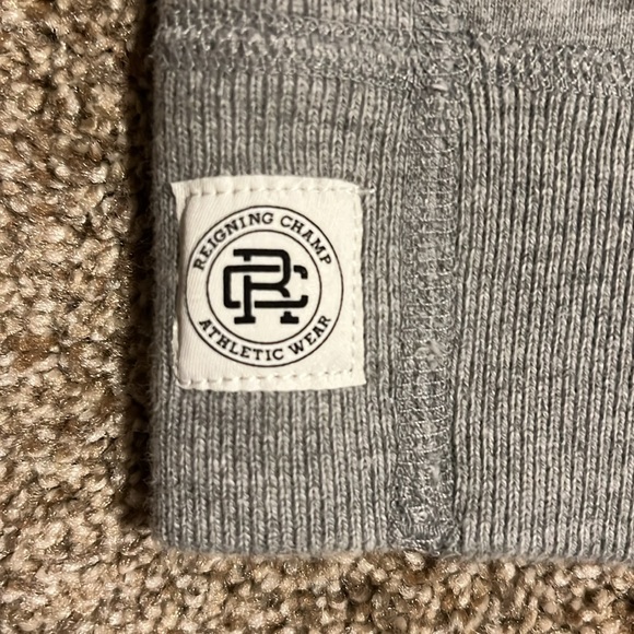 Reigning Champ Midweight Terry Crewneck, Gray - Picture 8 of 8